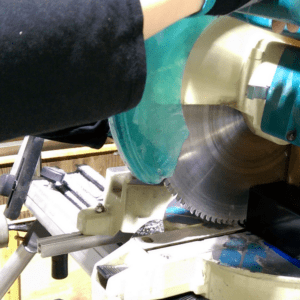 Aluminum Post Cutting Service